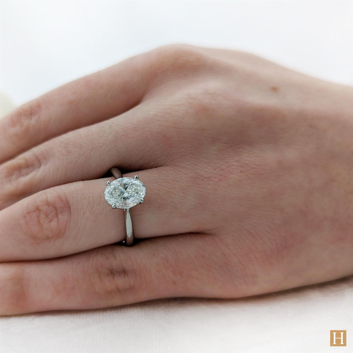 Platinum LG Oval Engagement Ring