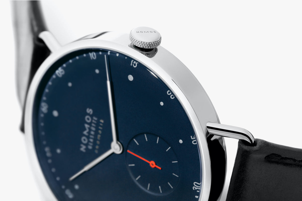 NOMOS Glashutte Metro neomatik 39 midnight blue