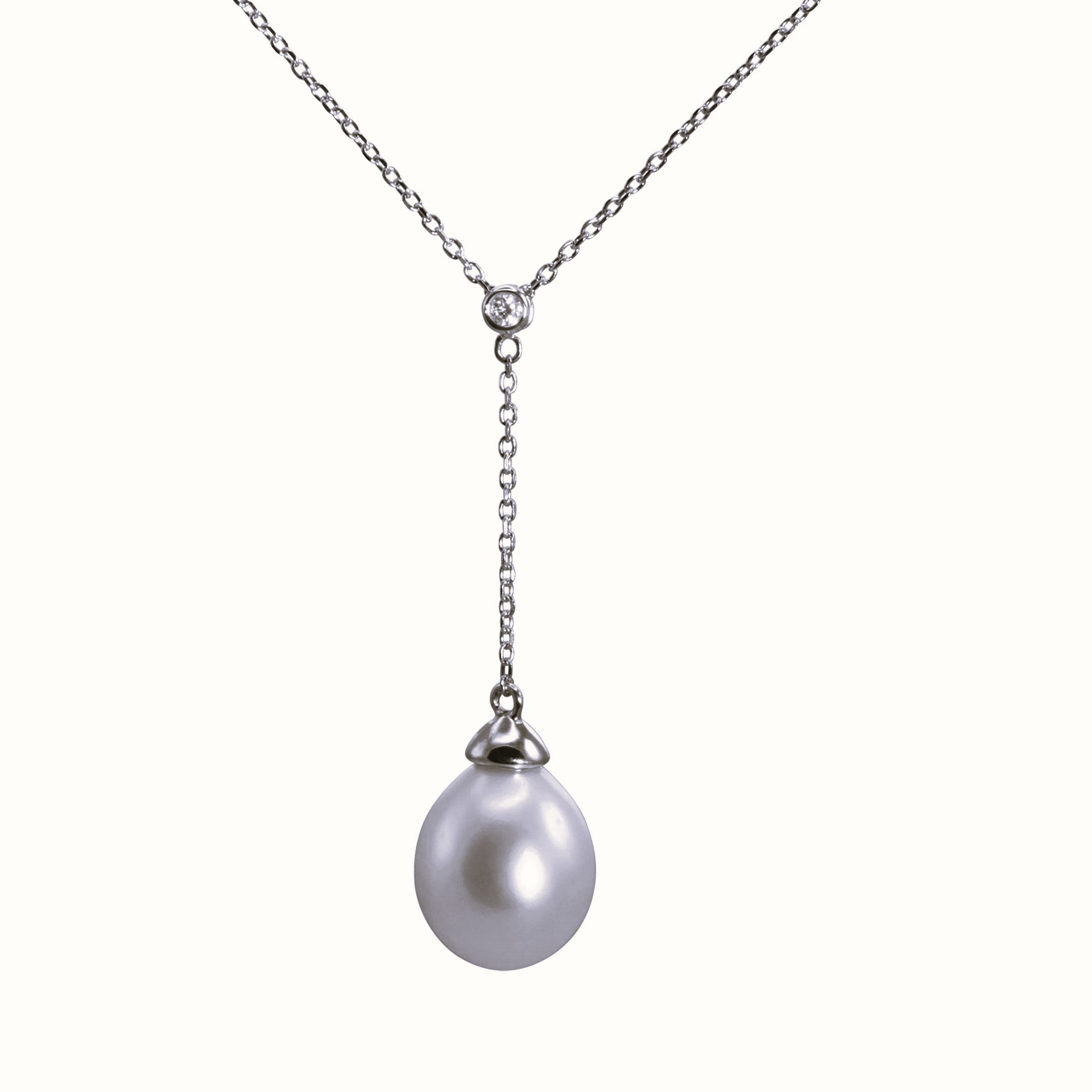 18ct White Gold Pearl and Diamond Necklace