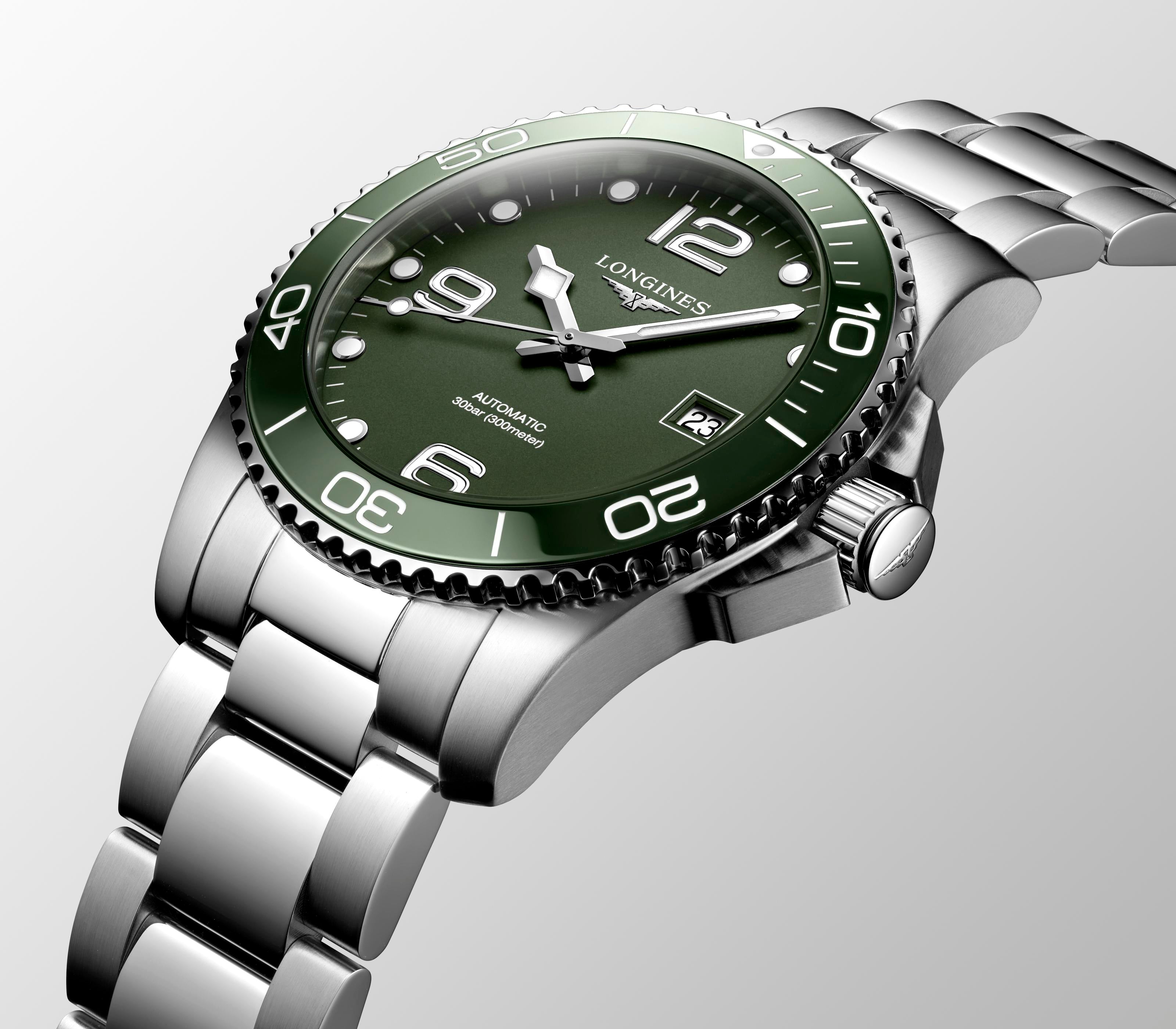 Gents Longines Hydro Conquest Automatic 41mm Steel Bracelet Green Bezel and Dial Date 300m