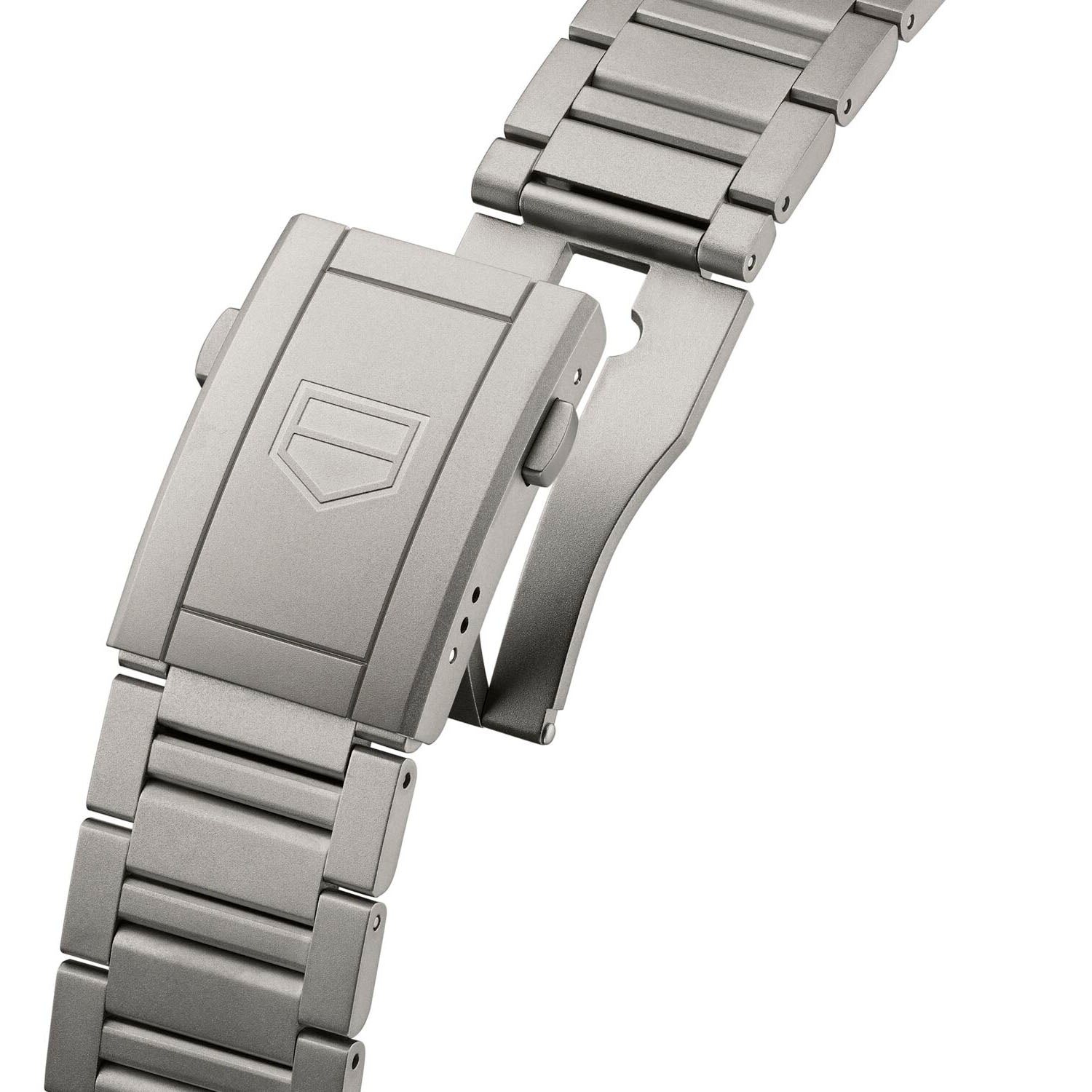 TAG HEUER FORMULA 1 RED BULL TITANIUM CHRONOGRAPH - CBZ2080.BF0009