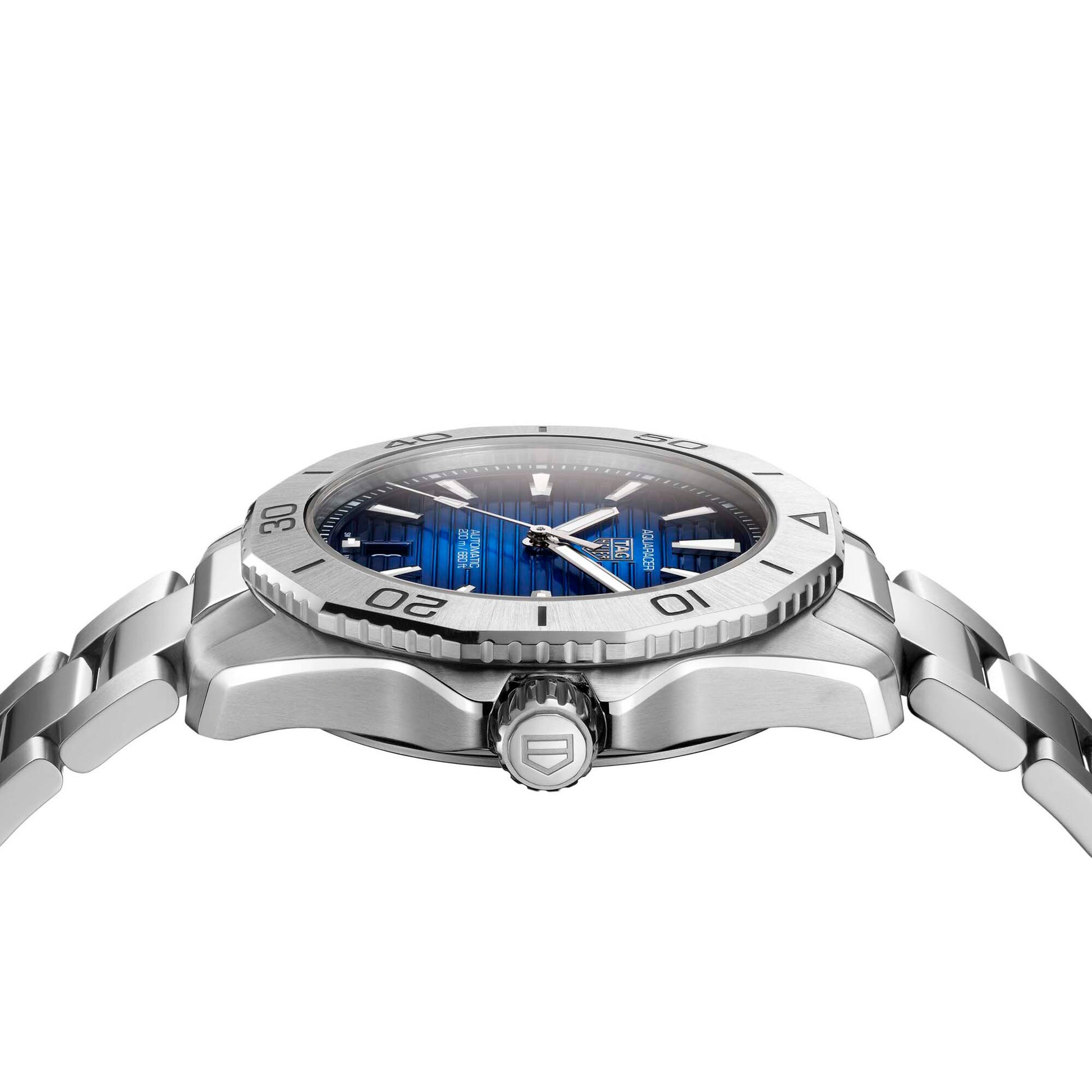 TAG HEUER AQUARACER PROFESSIONAL 200 DATE