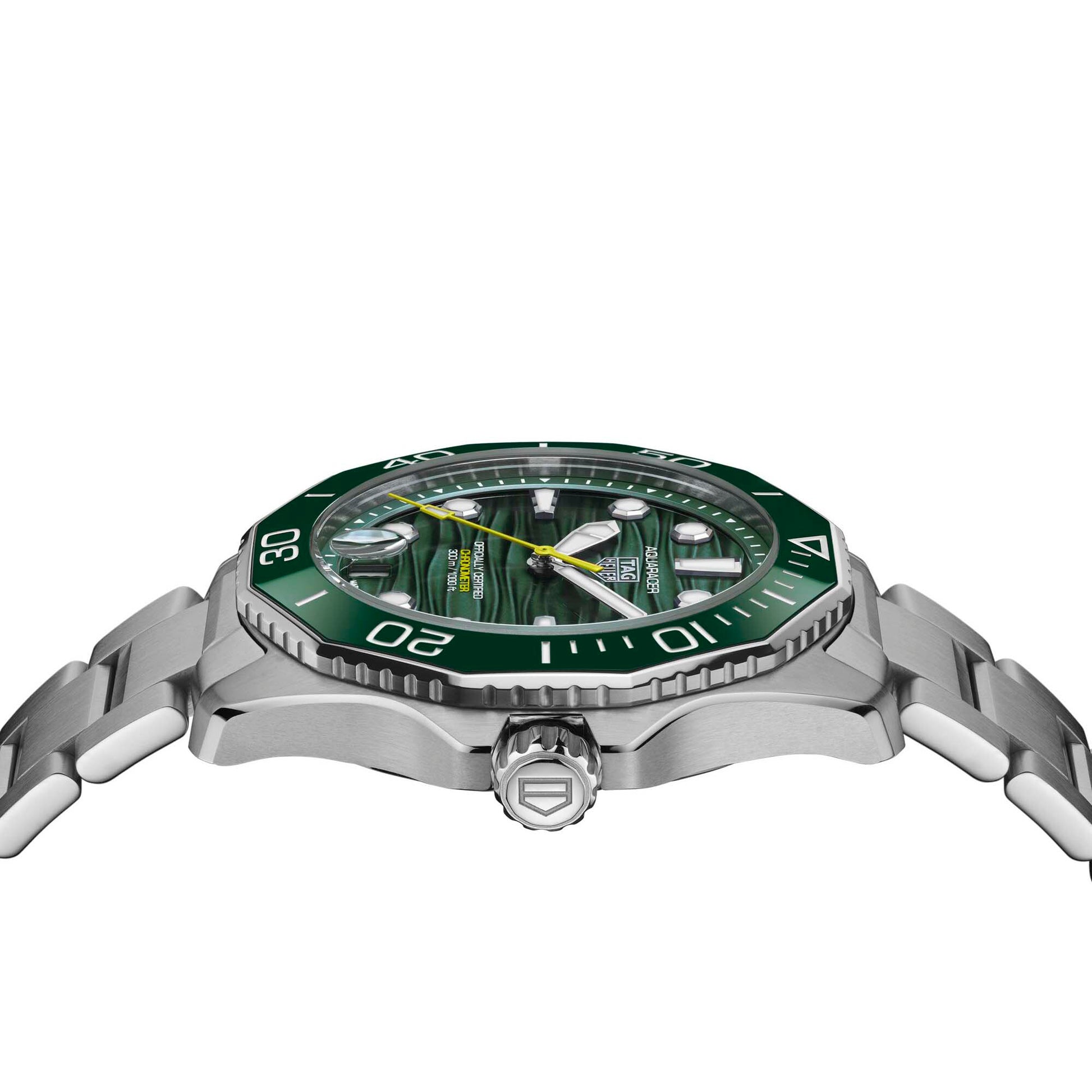 TAG Heuer Men's 42mm Aquaracer Professional 300 Date