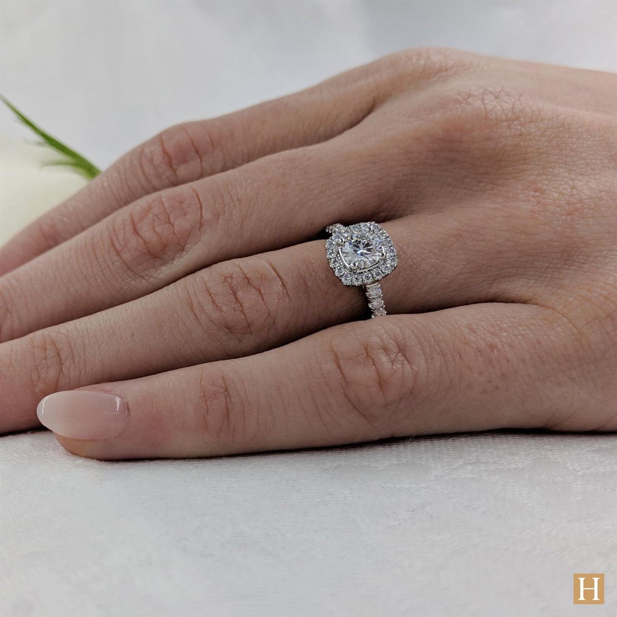 Platinum Inisheer Brava Engagement Ring