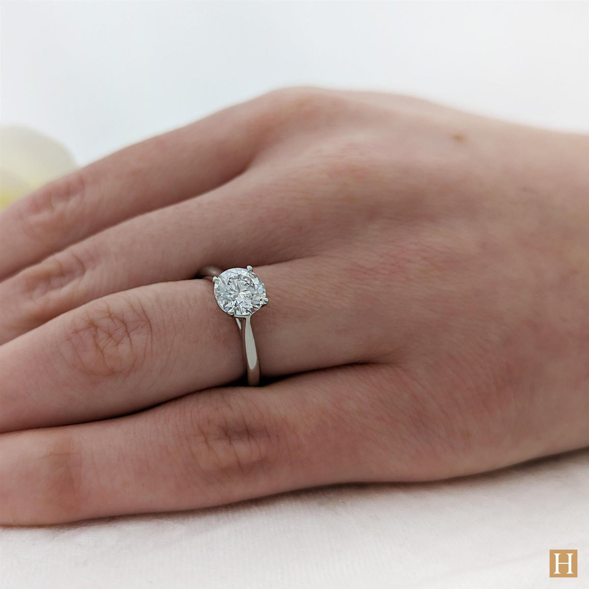 Platinum LG Classic Engagement Ring