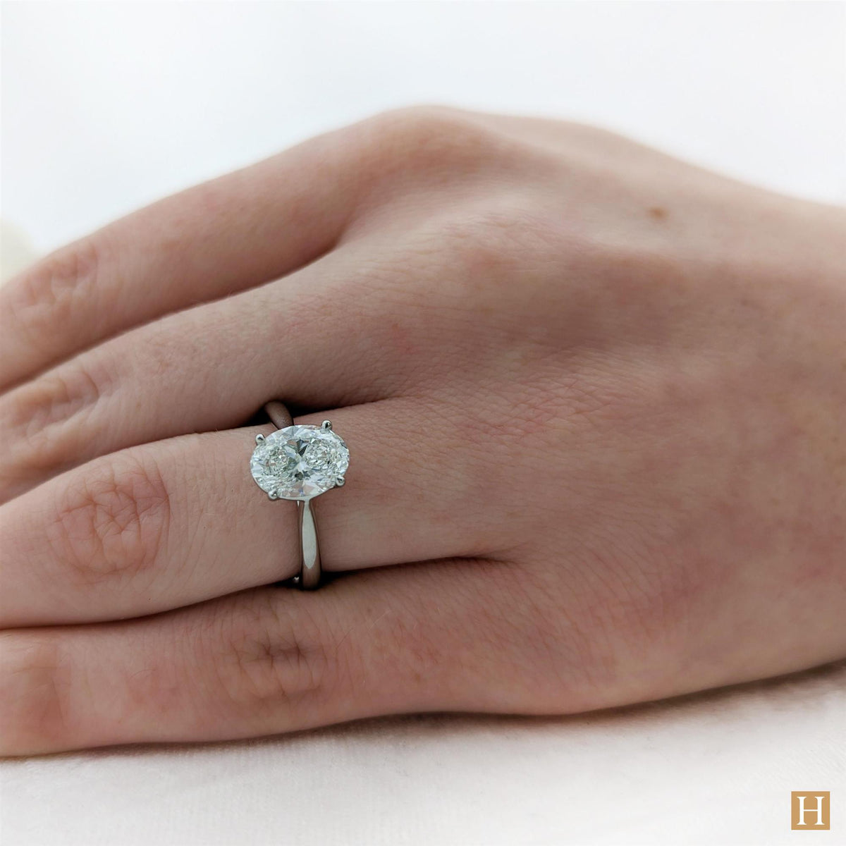 Platinum LG Classic Oval Engagement Ring