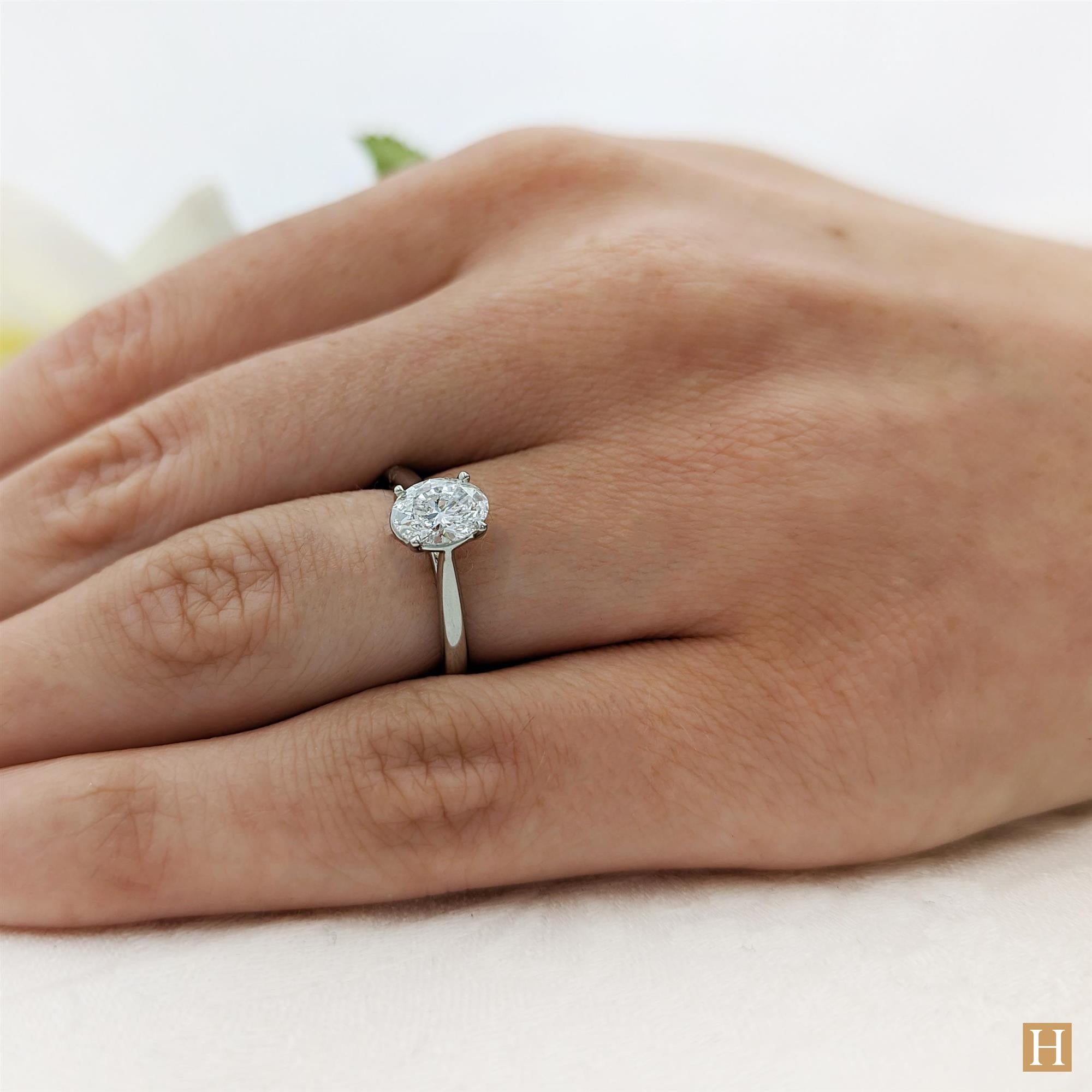 Platinum LG Classic Oval Engagement Ring