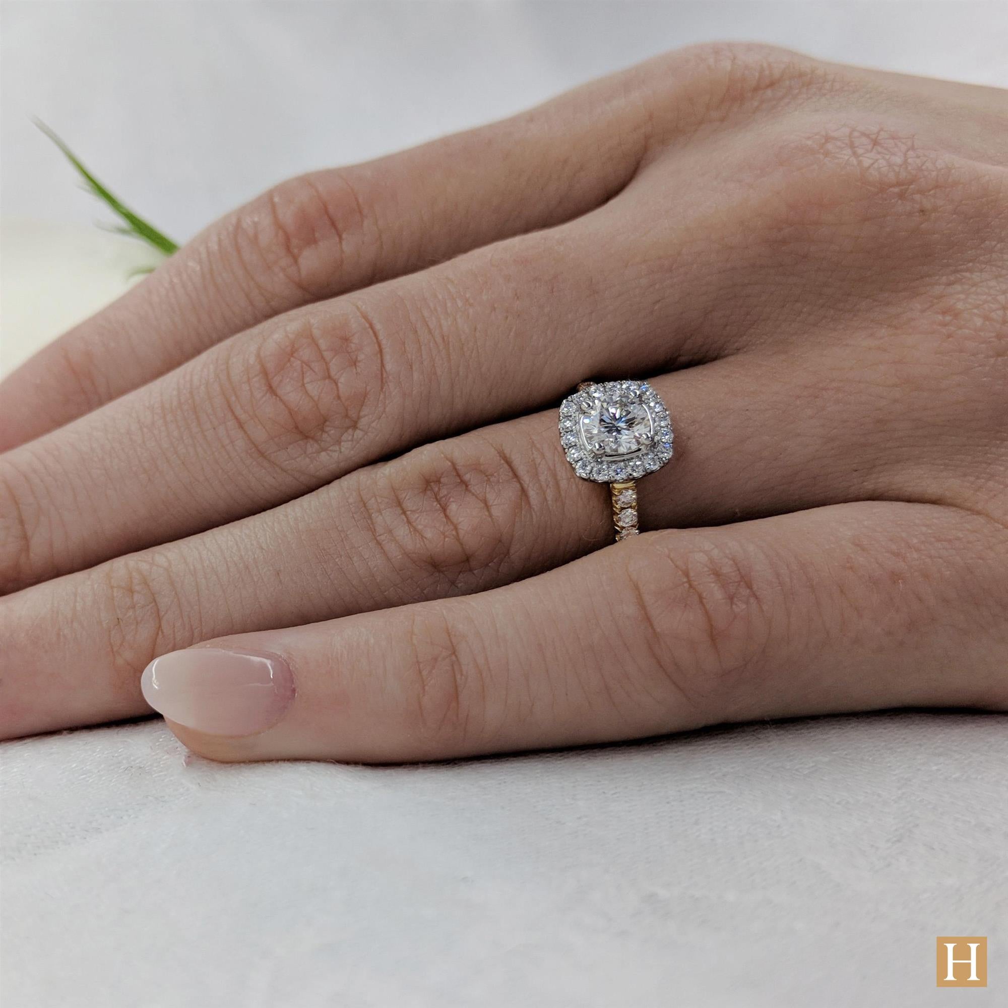 Yellow Gold Inisheer Brava Engagement Ring